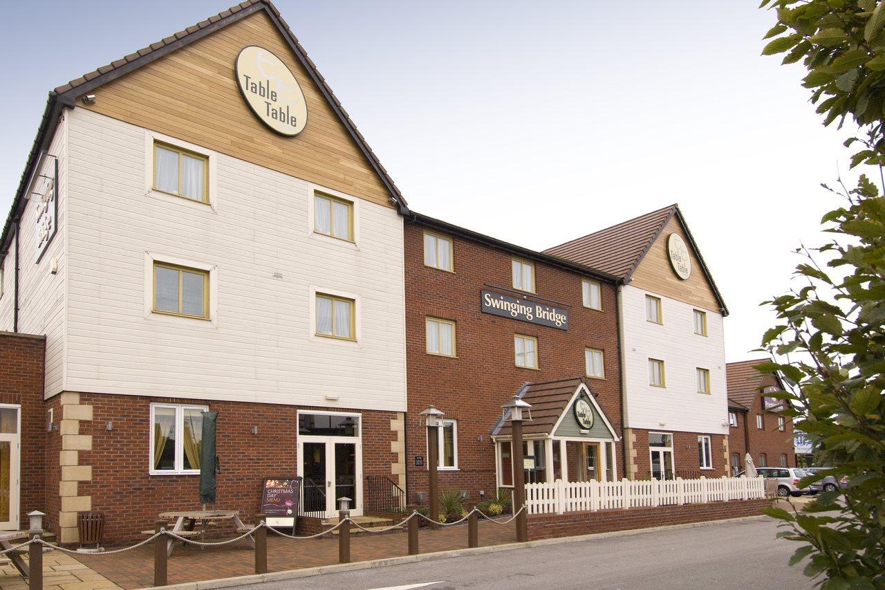 Premier Inn Manchester Trafford Centre North Exterior photo